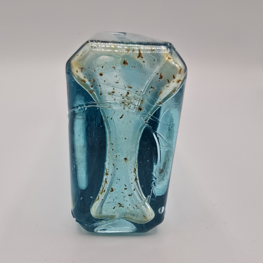 Vintage W.T. Rawleigh Co. Aqua Glass Bottle 6.25” Freeport Ill. Embossed - Picture 14 of 16